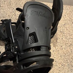 Burton Malavita high back Men’s M reflex Black Snowboard Bindings.